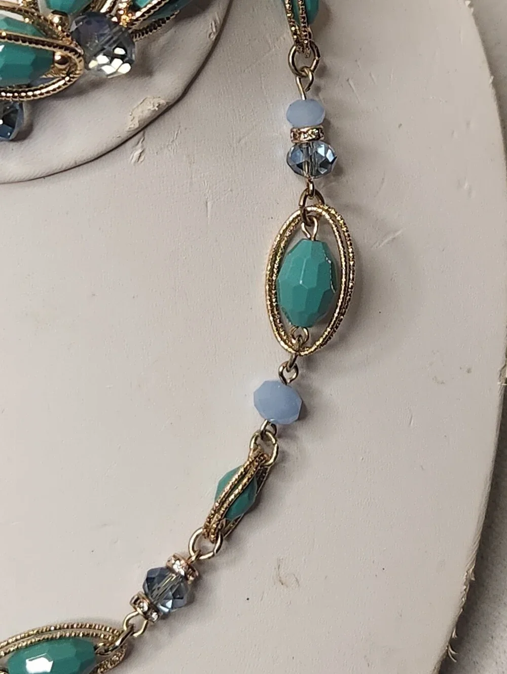 Napier Necklace & Bracelet Set Gold Tone Oval Chain Links Sea Green Blue Beads - Picture 13 of 16